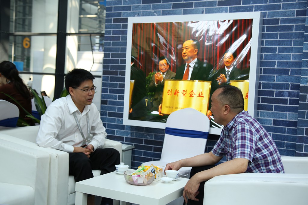 news02.jpg news02.jpg